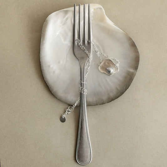 akoya pearl plate design necklace