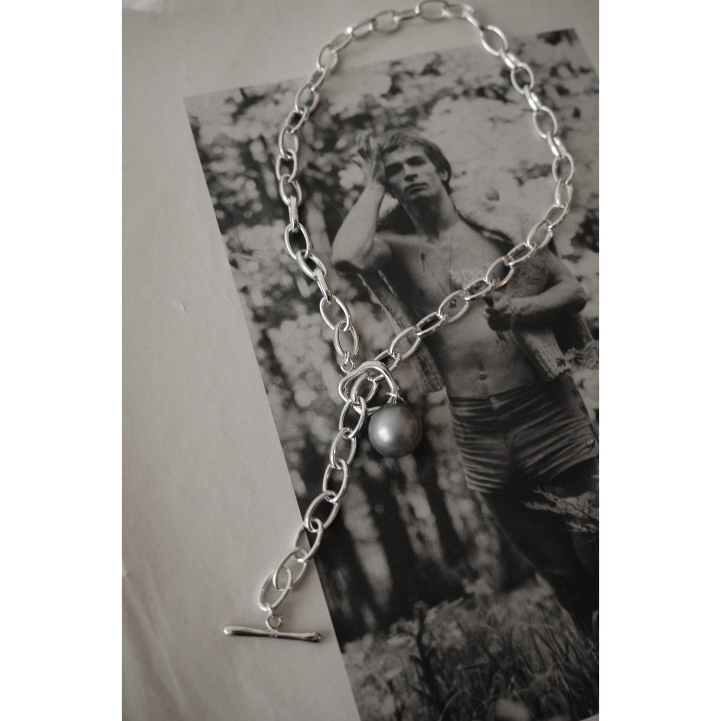 black pearl pendant necklace