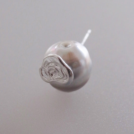 【nef - ESSENTIAL PEARL】black pearl pierce (gray) / single