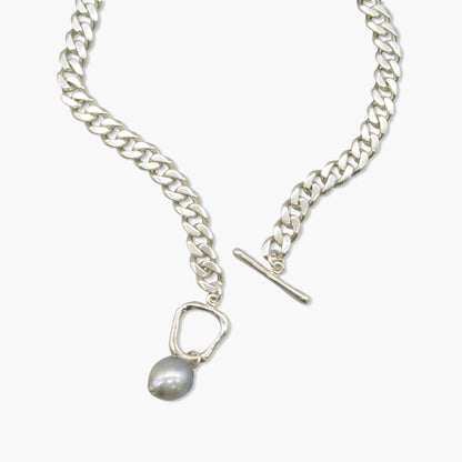 black pearl pendant necklace