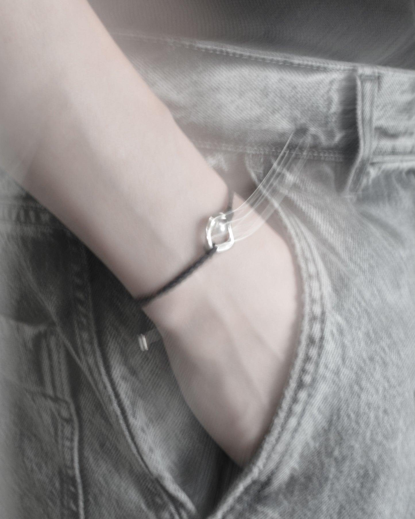 akoya pearl × silk cord bracelet