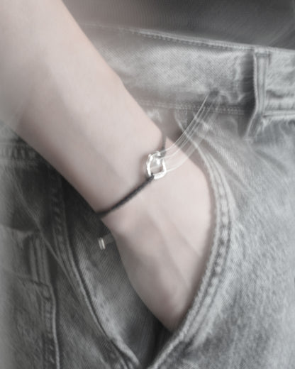 akoya pearl × silk cord bracelet