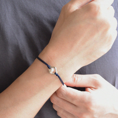 akoya pearl × silk cord bracelet
