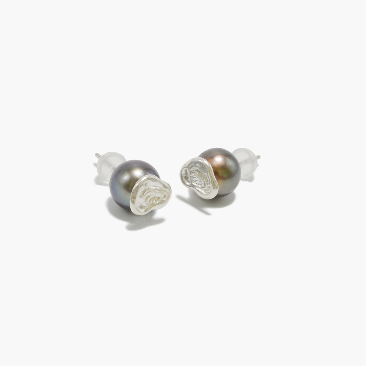 【nef - ESSENTIAL PEARL】akoya pearl pierce (black) / single