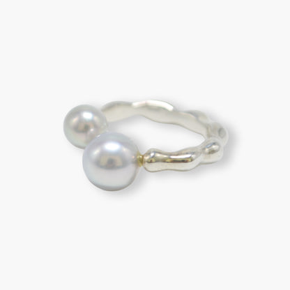 akoya pearl ring (cobalt)