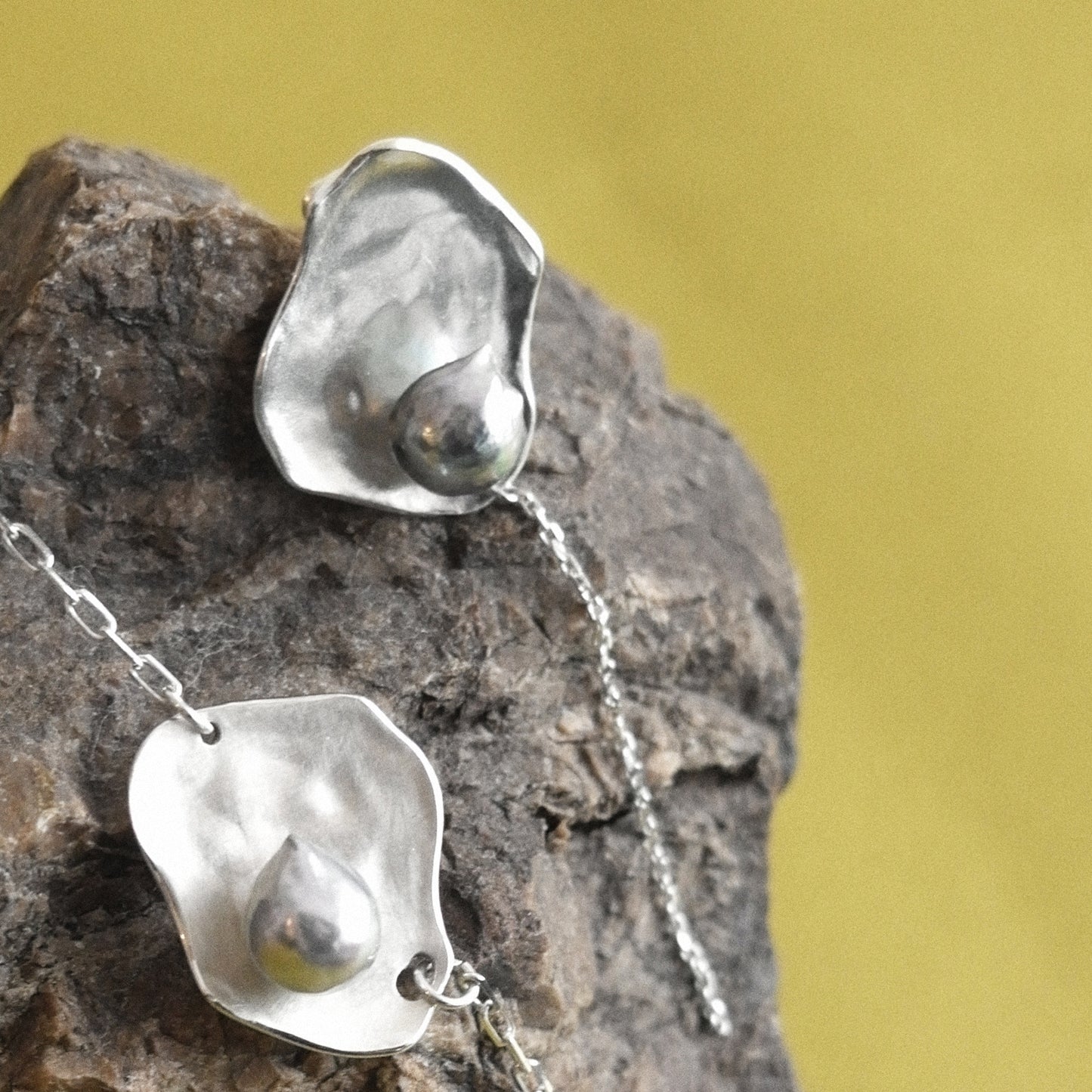 akoya pearl plate chain design pierce (natural blue) M / single