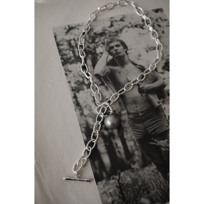 black pearl pendant necklace
