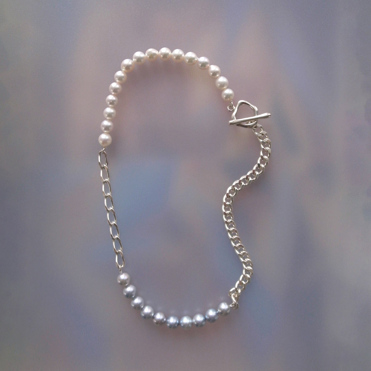 【nef - ESSENTIAL PEARL】akoya pearl × chain necklace / white × cobalt mix