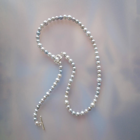 【nef - ESSENTIAL PEARL】akoya pearl (natural blue × cobalt) necklace