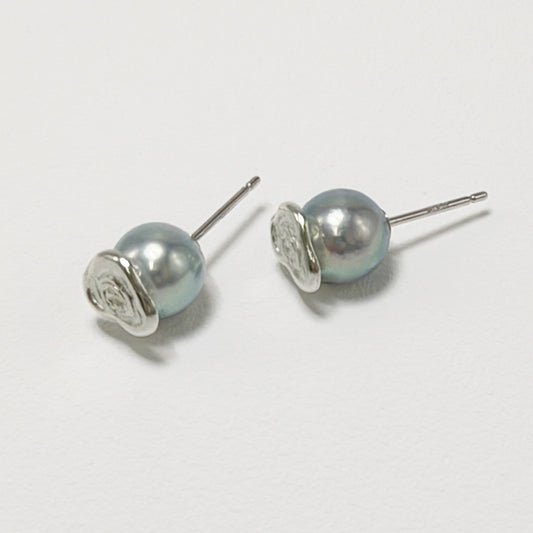 【nef - ESSENTIAL PEARL】akoya pearl pierce (natural blue) / single