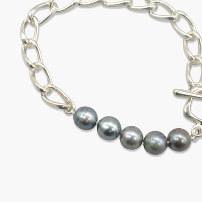akoya pearl × chain bracelet (black)