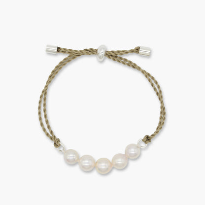 akoya pearl × silk cord bracelet