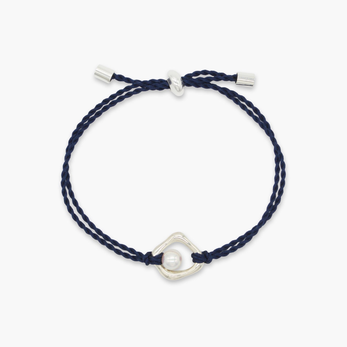 akoya pearl × silk cord bracelet