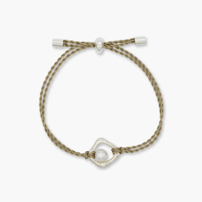 akoya pearl × silk cord bracelet