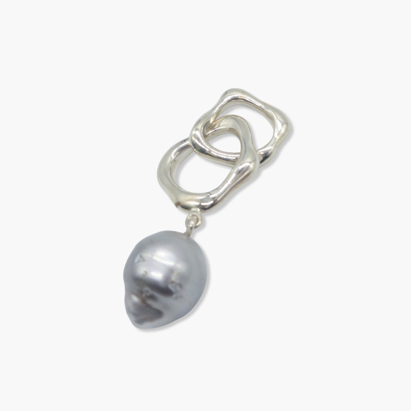 black pearl pendant